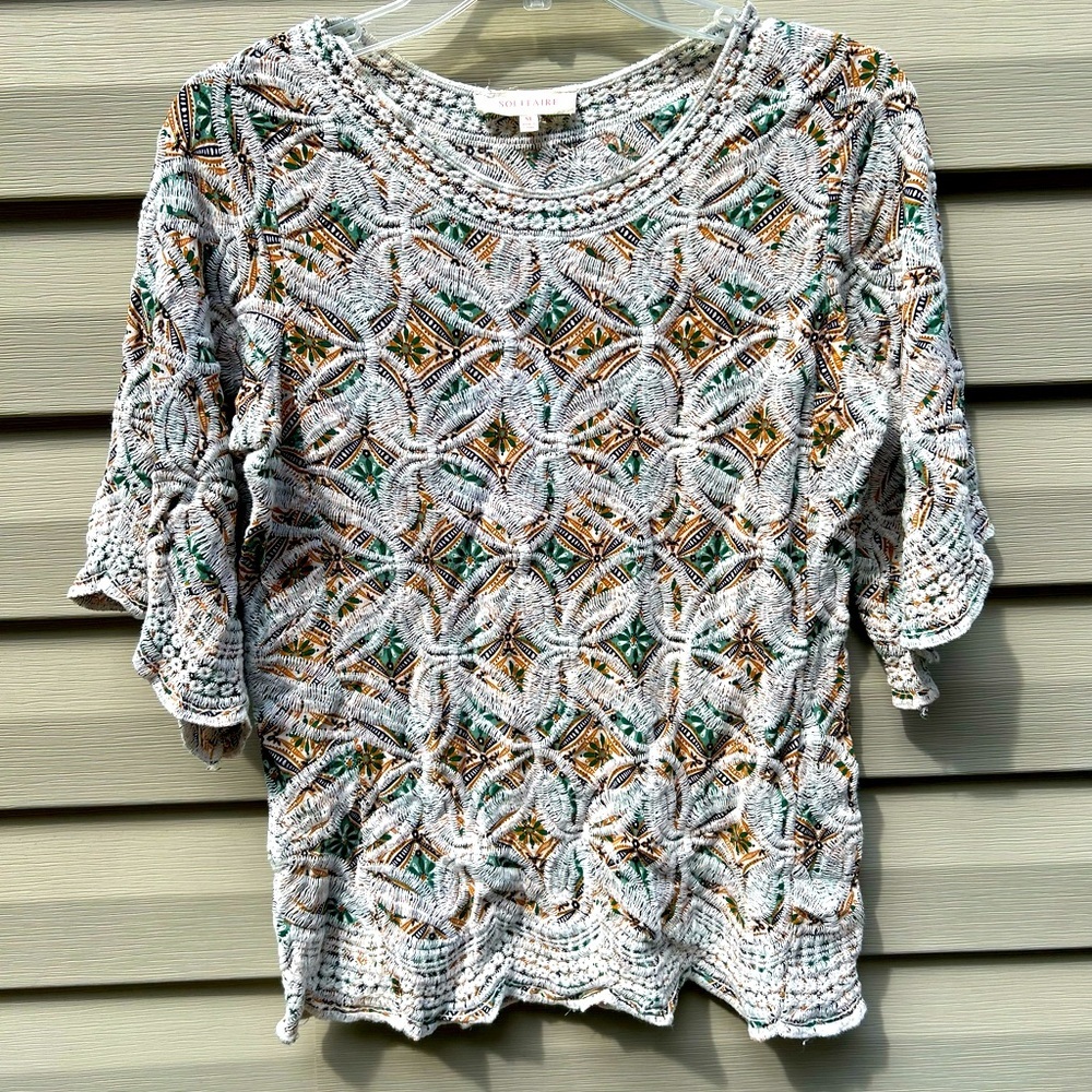 Solitaire Anthropologie M crochet embroidered ivory green 3/4 sleeve boh…